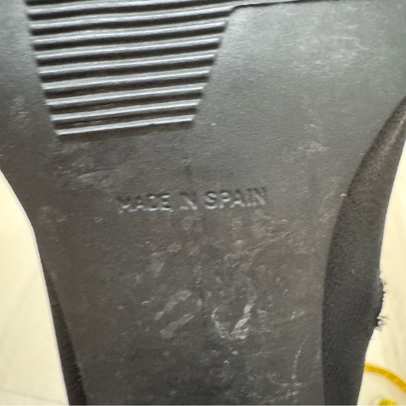 EUC Stewart Weitzman Windy Gore-Tex Black Bootie Boots Women's 9B Square Toe - Picture 14 of 14